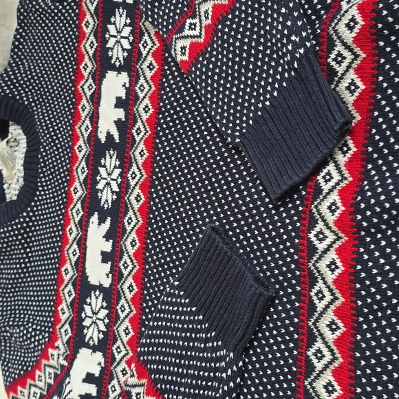 Aspen Holiday Sweater - Picture 6 of 6